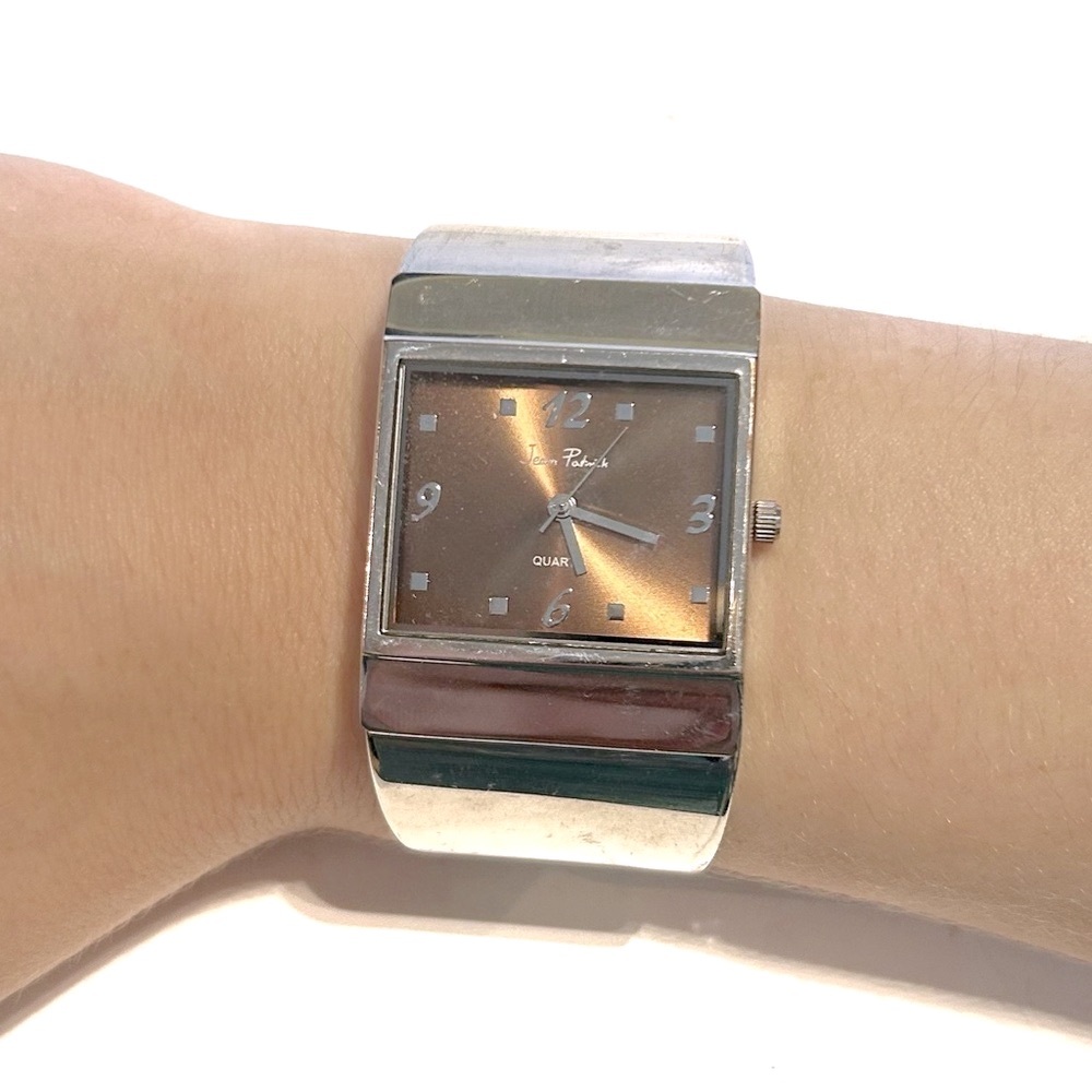 Jean Patrick Silver Tone Bangle Bracelet Watch Clip Shiny Brown Face Analog Nice